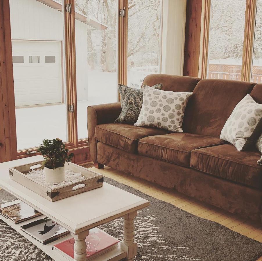 Sunroom On Maple Picton Εξωτερικό φωτογραφία