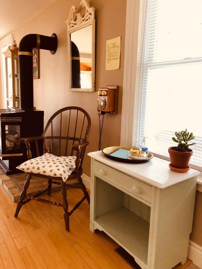 Sunroom On Maple Picton Εξωτερικό φωτογραφία